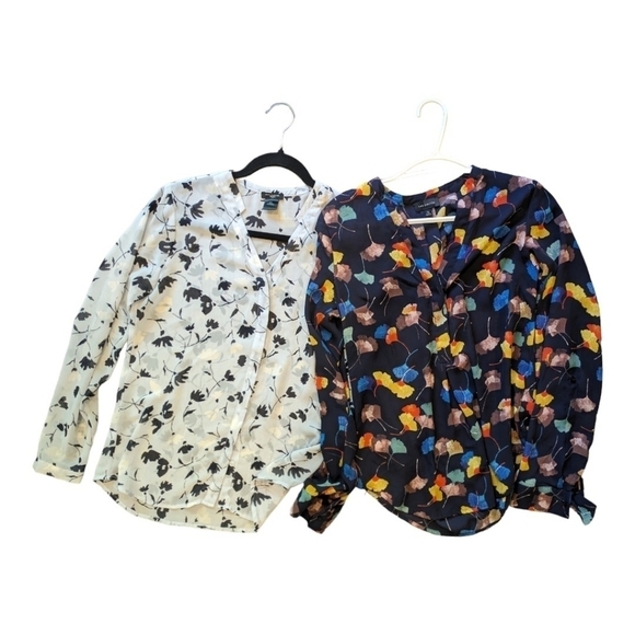 Ann Taylor  & The Limited - set of 2 Floral blouses in XS or SP - Picture 1 of 9